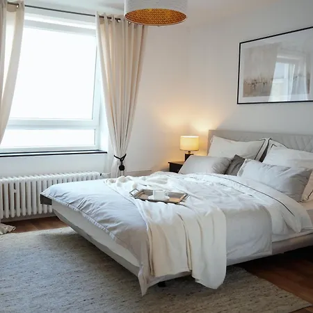 Elegantes & Modernes Messe Apartment, Hannover, Laatzen *