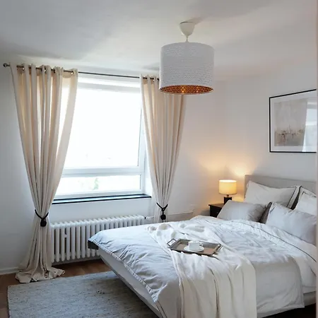Elegantes & Modernes Messe Apartment, Hannover, Laatzen *