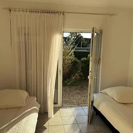 Apartamento Komfortables Bis Zu 12 Personen I Sauna & Garten I Messe I Handwerker Monteurzimmer
