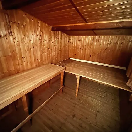 Komfortables Bis Zu 12 Personen I Sauna & Garten I Messe I Handwerker Monteurzimmer *