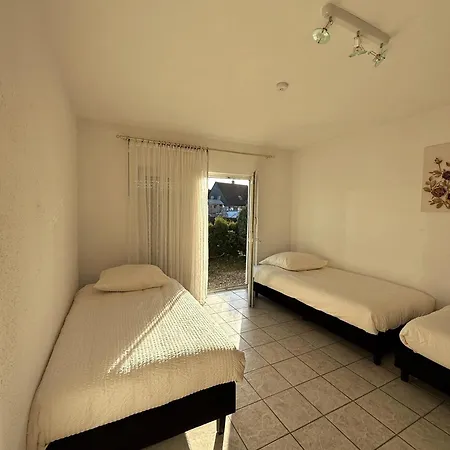 Apartamento Komfortables Bis Zu 12 Personen I Sauna & Garten I Messe I Handwerker Monteurzimmer
