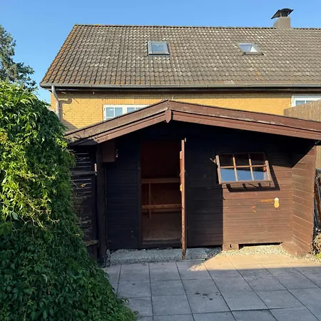 公寓 Ganzes Haus I 4 Schlafzimmer Fuer Bis Zu 12 Gaeste I Sauna & Garten I Naehe Messe *