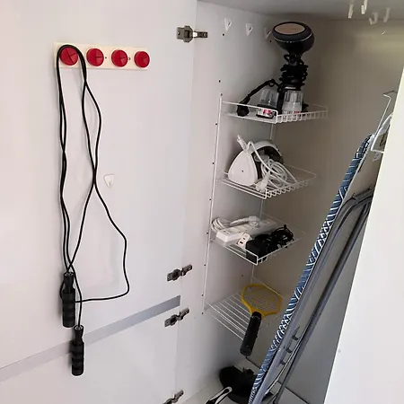 Ganzes Haus I 4 Schlafzimmer Fuer Bis Zu 12 Gaeste I Sauna & Garten I Naehe Messe Appartement